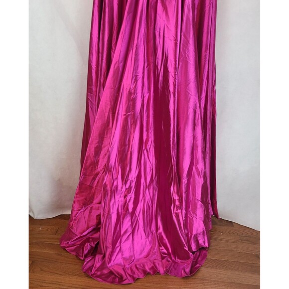 New Faviana 9524 (20) Raspberry V-Neck Jeweled Bodice Lace Up Back Maxi Gown - Picture 7 of 14